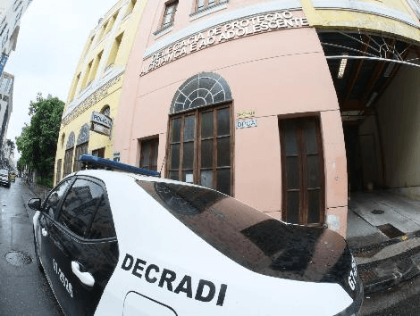 Decradi - Marino Azevedo